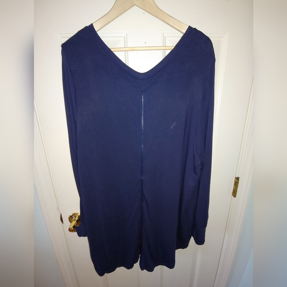 EUC Plus Size Melissa McCarthy Seven7 Blue Mixed Media Pleated Back Top – Size 2 - Picture 3 of 9